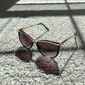 Gold Detail Sunglasses